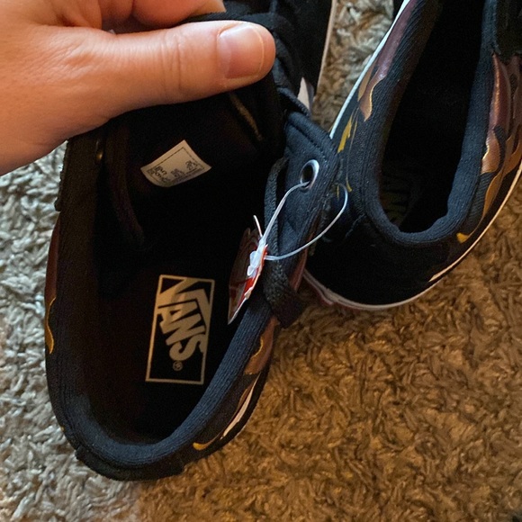 Men’s Vans Hi-Top - Picture 6 of 6